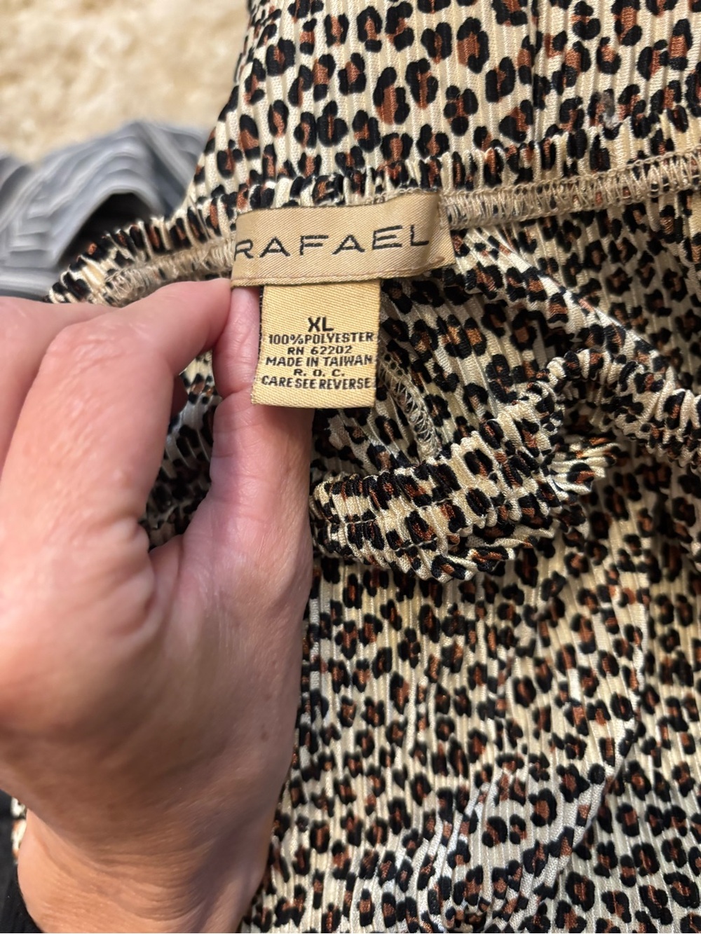 Leopard Print Straight Maxi Skirt - Picture 4 of 5